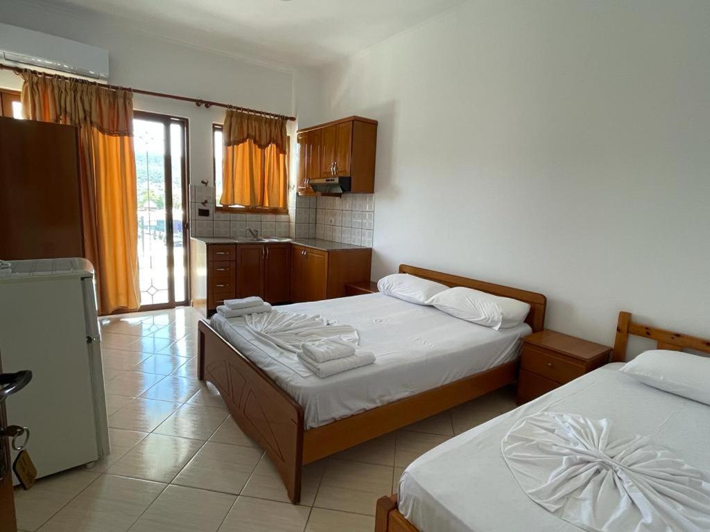 Anna Hotel Ksamil Exterior foto